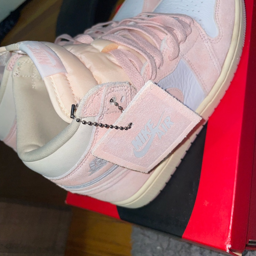 Jordan 1 high Washed Pink mint condition